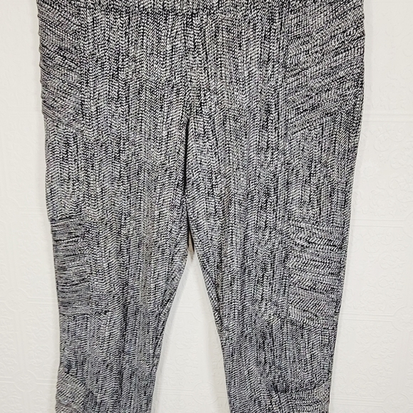 Athleta Delancey Skyline textured moto toghts - Picture 5 of 12